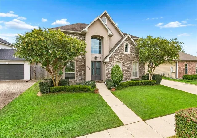 Photo 2 of Single family home for sale at 229 Byp Gentilly Ln, Kenner, LA 70065 | MLS# 2574916 | Listing updated on 2026-09-14