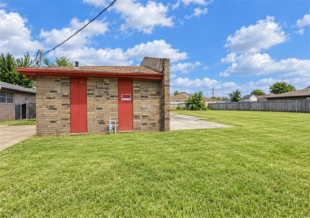 Single family home for sale at 2824 Stacie Dr, Violet, LA 70092 | MLS# 2575985