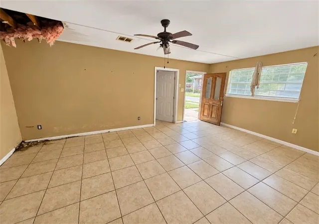 Photo 1 of Single family home for sale at 2824 Stacie Dr, Violet, LA 70092 | MLS# 2575985 | Listing updated on 2026-10-01