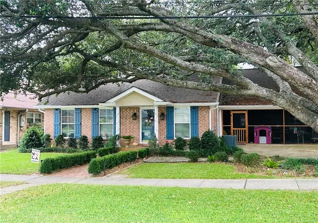 Single family home for sale at 4501 Kent Ave, Metairie, LA 70006 | MLS# 2575991