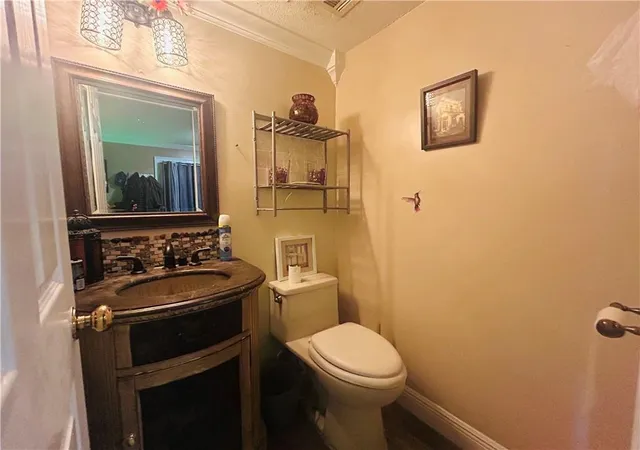 Photo 3 of Single family home for sale at 4501 Kent Ave, Metairie, LA 70006 | MLS# 2575991 | Listing updated on 2026-09-30