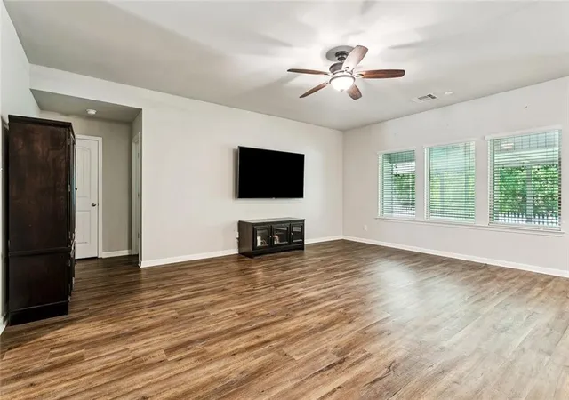 Photo 3 of Single family home for sale at 42399 Evangeline Dr, Hammond, LA 70403 | MLS# 2576095 | Listing updated on 2026-09-08
