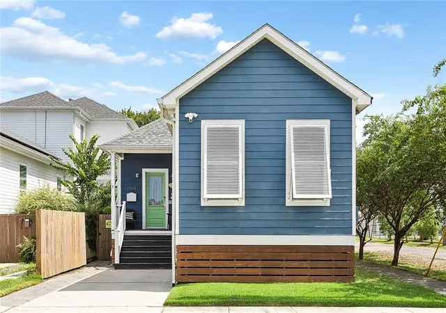 Photo 2 of Single family home for sale at 1901 Eagle St, New Orleans, LA 70118 | MLS# 2576111 | Listing updated on 2026-09-27