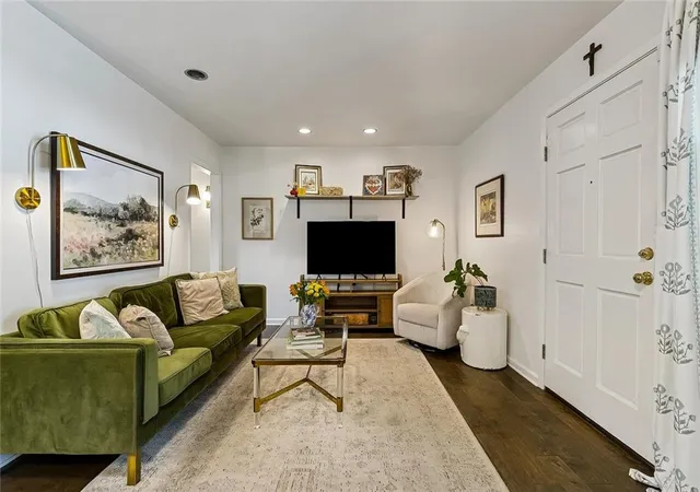 Photo 4 of Single family home for sale at 509 Shirmaine Ln, Metairie, LA 70001 | MLS# 2576133 | Listing updated on 2026-09-30