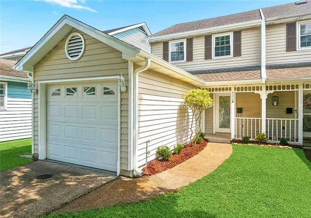 Townhouse for sale at 333 Highway Dr #B, Jefferson, LA 70121 | MLS# 2576143