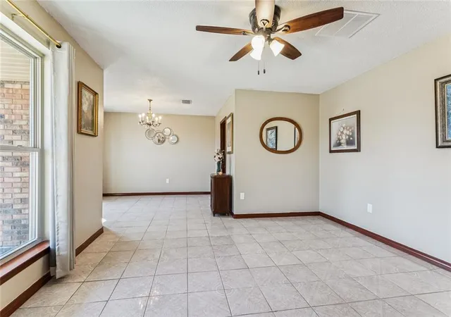 Photo 3 of Single family home for sale at 4333 Arizona Ave, Kenner, LA 70065 | MLS# 2576191 | Listing updated on 2026-09-08