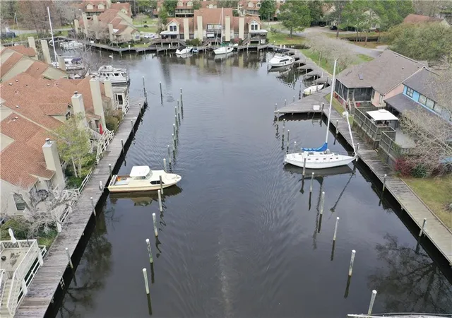 Listing Photo 4 - Condo for sale in building located at 77 W Chamale Cvs Dr, Slidell, LA 70460 - Unit #77