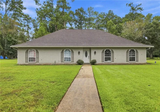 Photo 2 of Single family home for sale at 12252 Dame Aly, Hammond, LA 70401 | MLS# 2576056 | Listing updated on 2026-09-08