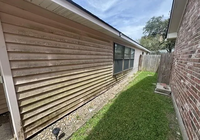 Photo 3 of Single family home for sale at 2014 E Parlange St, Gonzales, LA 70737 | MLS# 2576239 | Listing updated on 2026-09-09