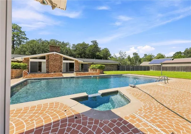 Photo 2 of Single family home for sale at 101 E 8th Street, Independence, LA 70443 | MLS# 2575678 | Listing updated on 2026-10-02