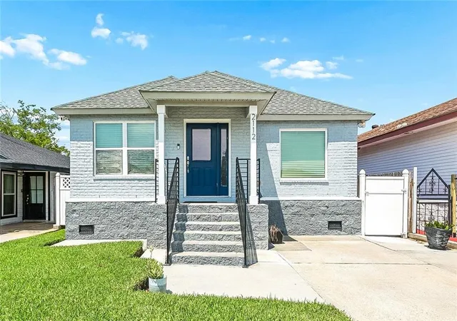 Photo 1 of Single family home for sale at 2112 Fernando Ct, Marrero, LA 70072 | MLS# 2576120 | Listing updated on 2026-09-17