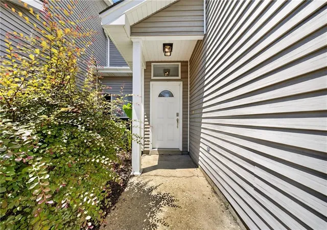 Photo 1 of Townhouse for sale at 1612 Marina Dr, Slidell, LA 70458 | MLS# 2576349 | Listing updated on 2026-09-30