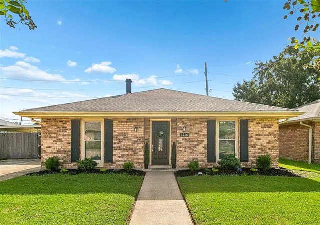 Photo 1 of Single family home for sale at 3226 E Lafourche Ct, Kenner, LA 70065 | MLS# 2576283 | Listing updated on 2026-09-21