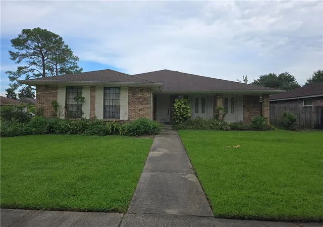 Photo 1 of Sale Pending at 2725 W Friendship Dr, Harvey, LA 70058 | MLS# 2576468 | Listing updated on 2026-10-07