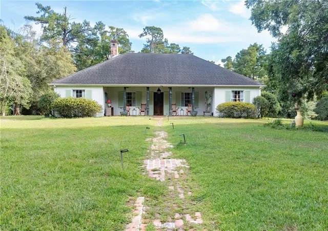 Photo 1 of Single family home for sale at 2245 Gause W Blvd, Slidell, LA 70460 | MLS# 2576475 | Listing updated on 2026-10-01