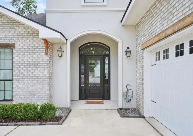 Photo 3 of Single family home for sale at 4032 Cypress Point Dr, Covington, LA 70433 | MLS# 2576312 | Listing updated on 2026-09-17