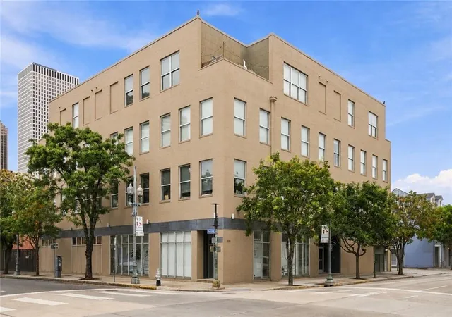 Condo for sale at 835 Julia St #18, New Orleans, LA 70113 | MLS# 2574823