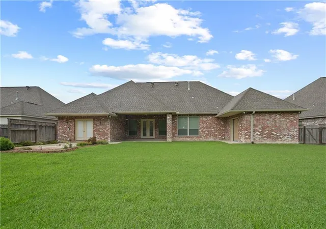 Photo 3 of Single family home for sale at 637 Weston Way, Covington, LA 70433 | MLS# 2575272 | Listing updated on 2026-09-27