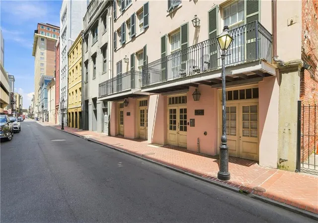 Photo 2 of Condo for sale at 519 Iberville St #3, New Orleans, LA 70130 | MLS# 2576357 | Listing updated on 2026-09-10
