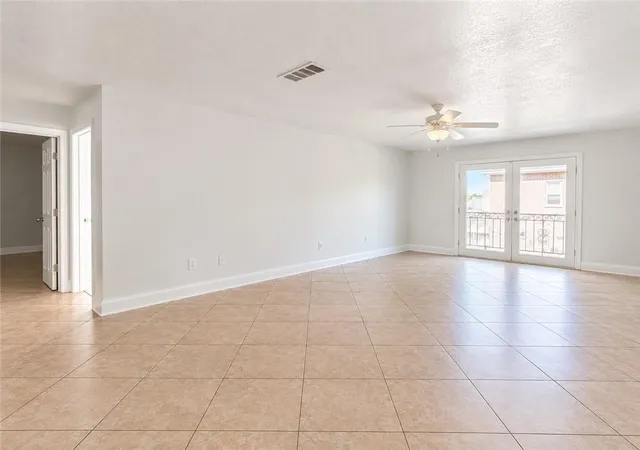 Photo 3 of Condo for sale at 828 Vouray Dr #D, Kenner, LA 70065 | MLS# 2575930 | Listing updated on 2026-09-12