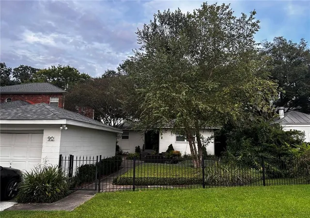 Photo 3 of Sale Pending at 90 Egret St, New Orleans, LA 70124 | MLS# 2576545 | Listing updated on 2026-09-17