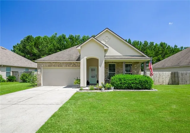 Single family home for sale at 47638 Cathy Ln, Robert, LA 70455 | MLS# 2576550