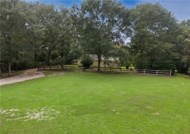 Photo 3 of Sale Pending at 78573 Booth Rd, Folsom, LA 70437 | MLS# 2576458 | Listing updated on 2026-09-16
