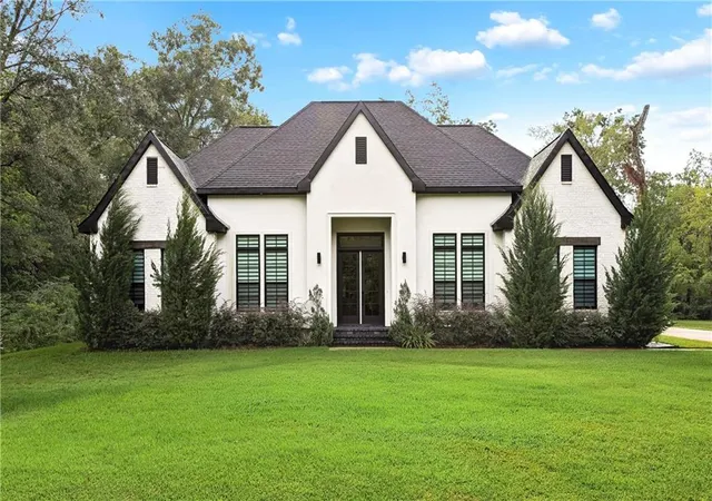 Photo 1 of Single family home for sale at 18 Arbor Ln, New Orleans, LA 70131 | MLS# 2576091 | Listing updated on 2026-10-06