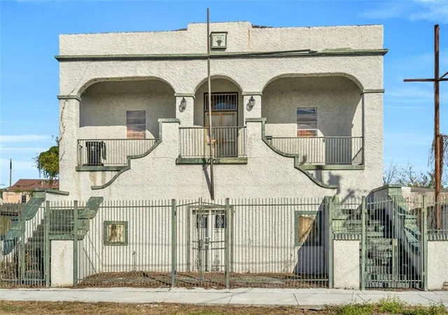 Photo 1 of Single family home for sale at 1913 Harmony St, New Orleans, LA 70115 | MLS# 2575340 | Listing updated on 2026-09-21
