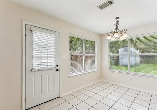 Photo 3 of Sale Pending at 70436 J St, Covington, LA 70433 | MLS# 2571874 | Listing updated on 2026-09-23