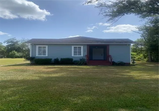 Photo 3 of Single family home for sale at 1109 S Holly St, Hammond, LA 70403 | MLS# 2576716 | Listing updated on 2026-09-11