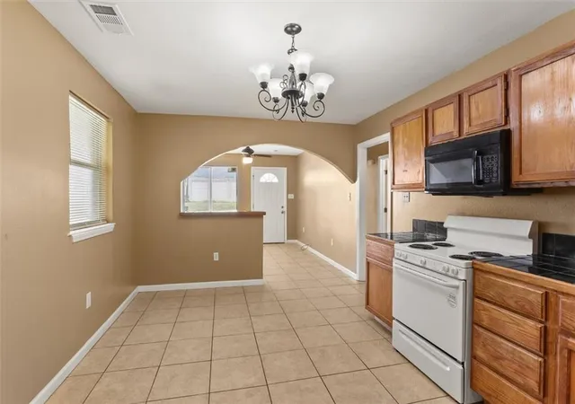 Multi family home for sale at 2109-11 Octavia Dr, Chalmette, LA 70043 | MLS# 2575011 | Listing updated on 2026-10-04