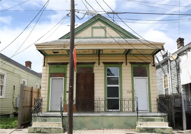 Multi family home for sale at 2309 11 Freret St, New Orleans, LA 70113 | MLS# 2576723