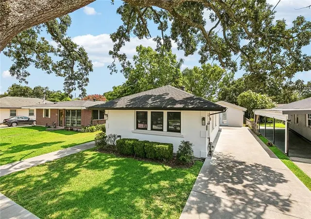 Photo 2 of Single family home for sale at 701 Melanie Ave, Metairie, LA 70003 | MLS# 2576309 | Listing updated on 2026-09-18