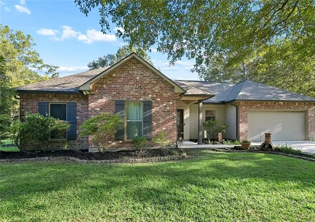 Photo 3 of Single family home for sale at 42704 Brown Rd, Ponchatoula, LA 70454 | MLS# 2576573 | Listing updated on 2026-09-16