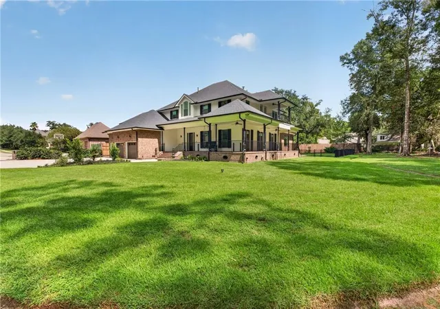 Photo 2 of Single family home for sale at 445 Marina Oaks Dr, Mandeville, LA 70471 | MLS# 2576144 | Listing updated on 2026-09-22