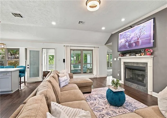Photo 3 of Single family home for sale at 45 Ridgewood Dr, La Place, LA 70068 | MLS# 2576749 | Listing updated on 2026-09-17