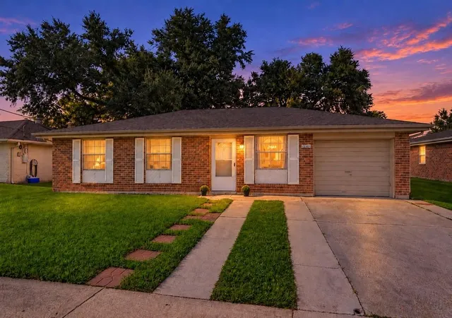 Photo 2 of Single family home for sale at 2741 Cardinal Dr, Marrero, LA 70072 | MLS# 2576762 | Listing updated on 2026-10-06