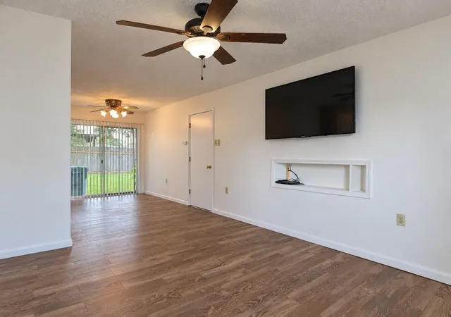 Photo 3 of Single family home for sale at 2741 Cardinal Dr, Marrero, LA 70072 | MLS# 2576762 | Listing updated on 2026-10-06