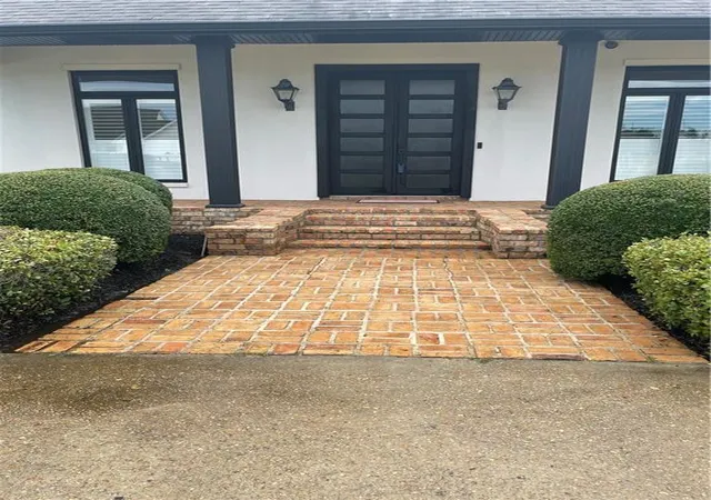 Photo 4 of Single family home for sale at 129 Oak Ridge Dr, La Place, LA 70068 | MLS# 2576769 | Listing updated on 2026-10-05