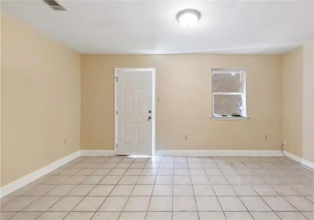 Photo 3 of Townhouse for sale at 6930 6932 Bunker Hl Rd, New Orleans, LA 70127 | MLS# 2576836 | Listing updated on 2026-10-06