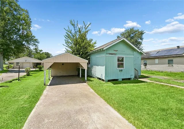 Photo 2 of Single family home for sale at 253 Fir St, La Place, LA 70068 | MLS# 2574984 | Listing updated on 2026-09-12