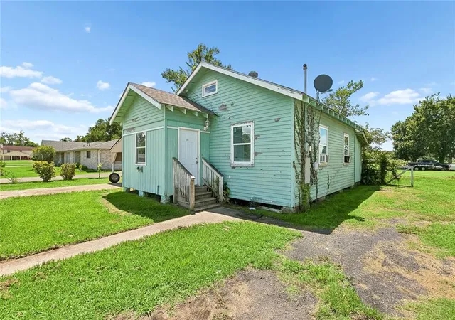 Photo 3 of Single family home for sale at 253 Fir St, La Place, LA 70068 | MLS# 2574984 | Listing updated on 2026-09-12