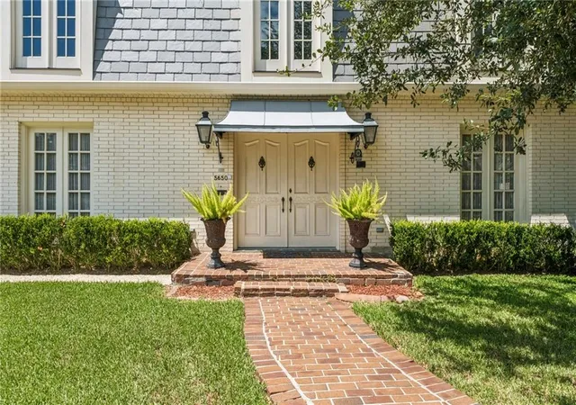 Photo 3 of Single family home for sale at 5650 Evelyn Ct, New Orleans, LA 70124 | MLS# 2576660 | Listing updated on 2026-09-12