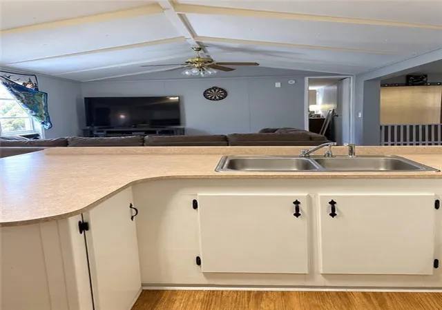 Photo 3 of Single family home for sale at 25 Kathman Dr, Madisonville, LA 70447 | MLS# 2576863 | Listing updated on 2026-09-13