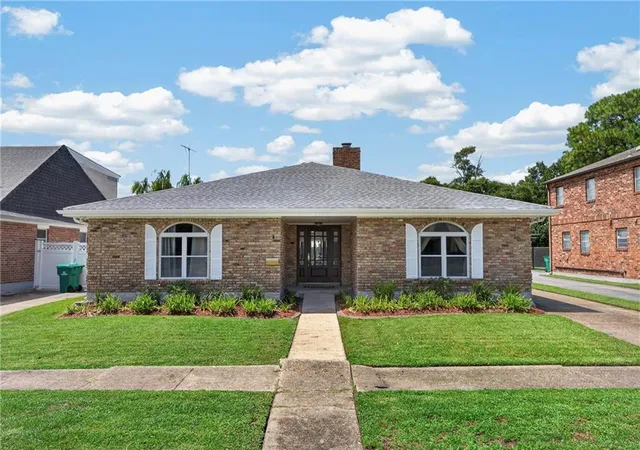 Photo 1 of Single family home for sale at 3912 N Turnbull Dr, Metairie, LA 70002 | MLS# 2576874 | Listing updated on 2026-09-19