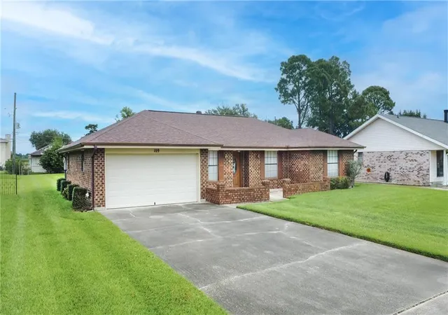 Photo 2 of Single family home for sale at 109 Somerset St, La Place, LA 70068 | MLS# 2575646 | Listing updated on 2026-09-13