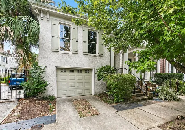 Photo 1 of Single family home for sale at 4414 Baronne St, New Orleans, LA 70115 | MLS# 2576876 | Listing updated on 2026-09-17