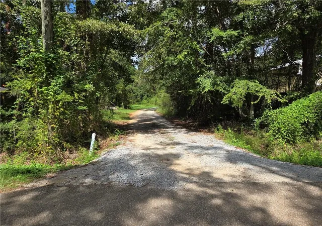 Photo 2 of Land for sale at 1728 Villere St, Mandeville, LA 70448 | MLS# 2576912 | Listing updated on 2026-09-13