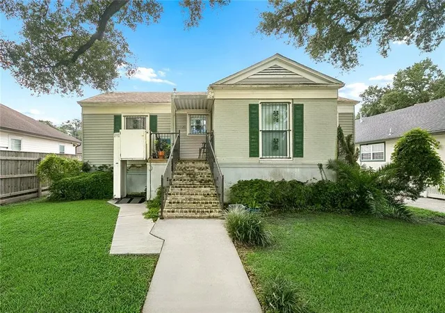 Photo 1 of Single family home for sale at 1620 King Dr, New Orleans, LA 70122 | MLS# 2576926 | Listing updated on 2026-09-13